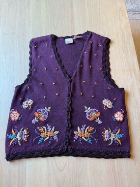 Vintage Purple Cottagecore Crochet Sweater Vest Medium